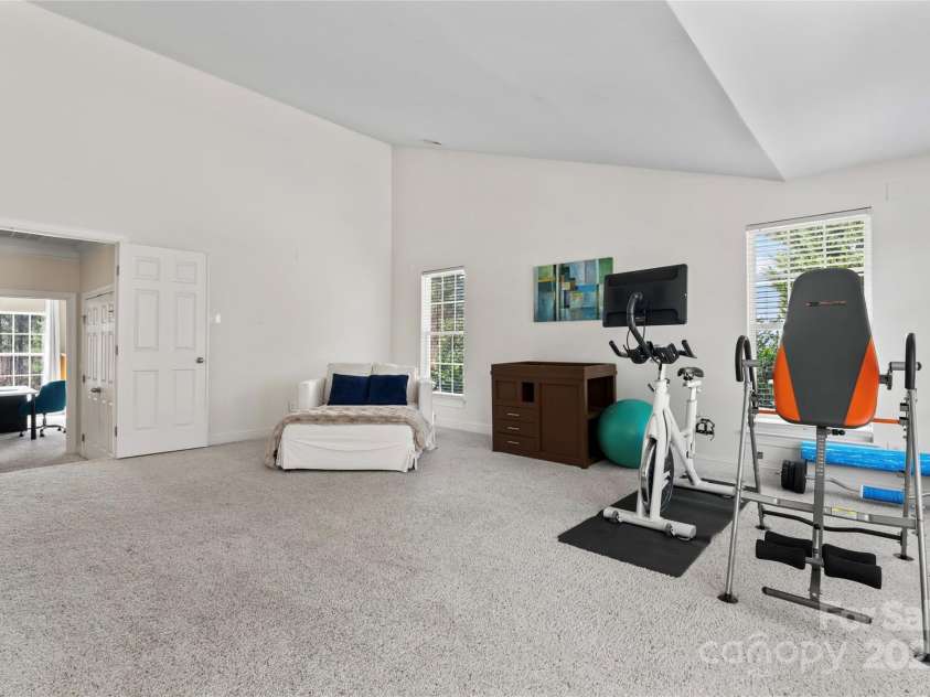 204 Silvercliff Drive, Mount Holly, NC 28120.  MLS# CAR4226383, YatesRealty ID 6166. 