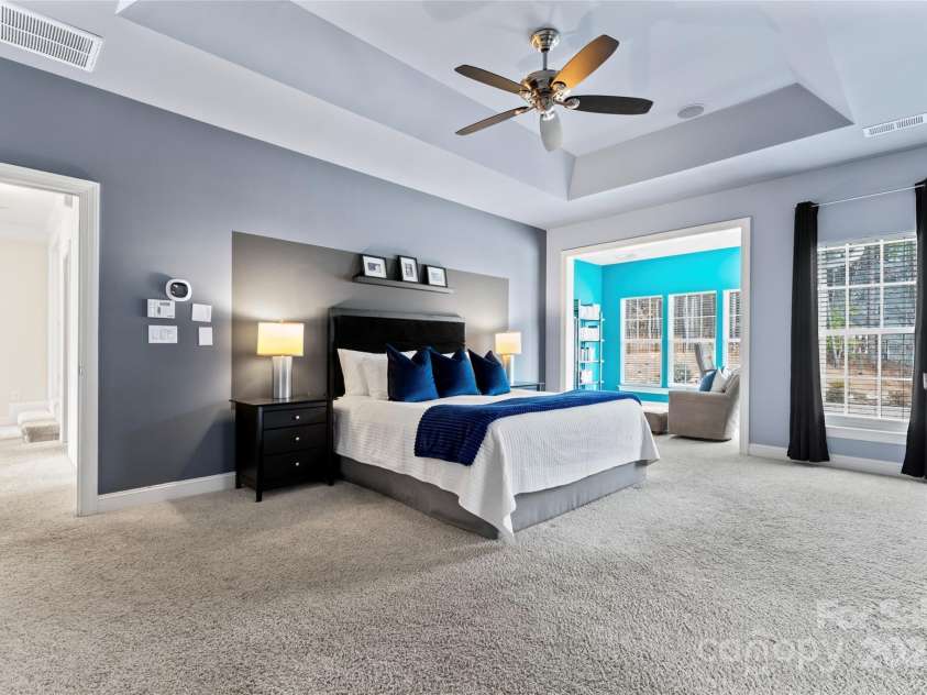 204 Silvercliff Drive, Mount Holly, NC 28120.  MLS# CAR4226383, YatesRealty ID 6166. 