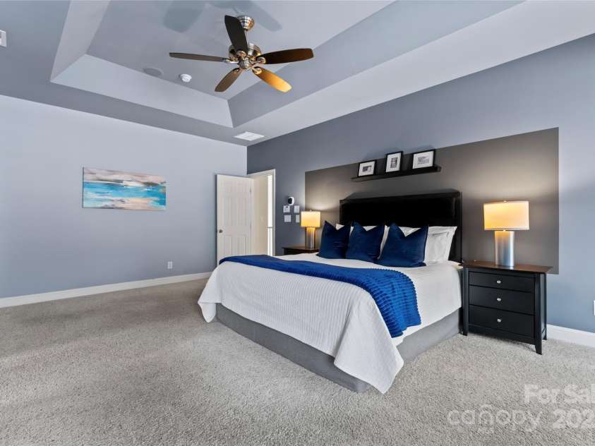 204 Silvercliff Drive, Mount Holly, NC 28120.  MLS# CAR4226383, YatesRealty ID 6166. 