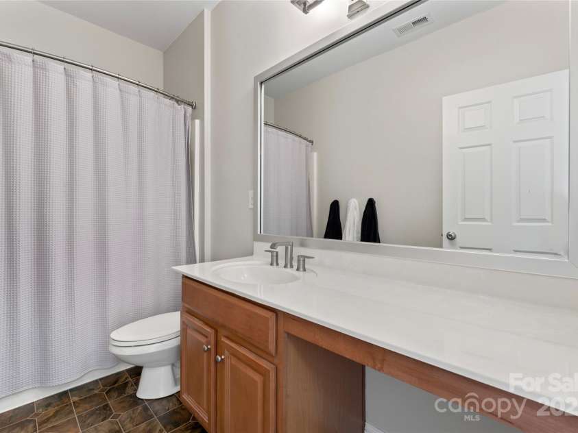 204 Silvercliff Drive, Mount Holly, NC 28120.  MLS# CAR4226383, YatesRealty ID 6166. 