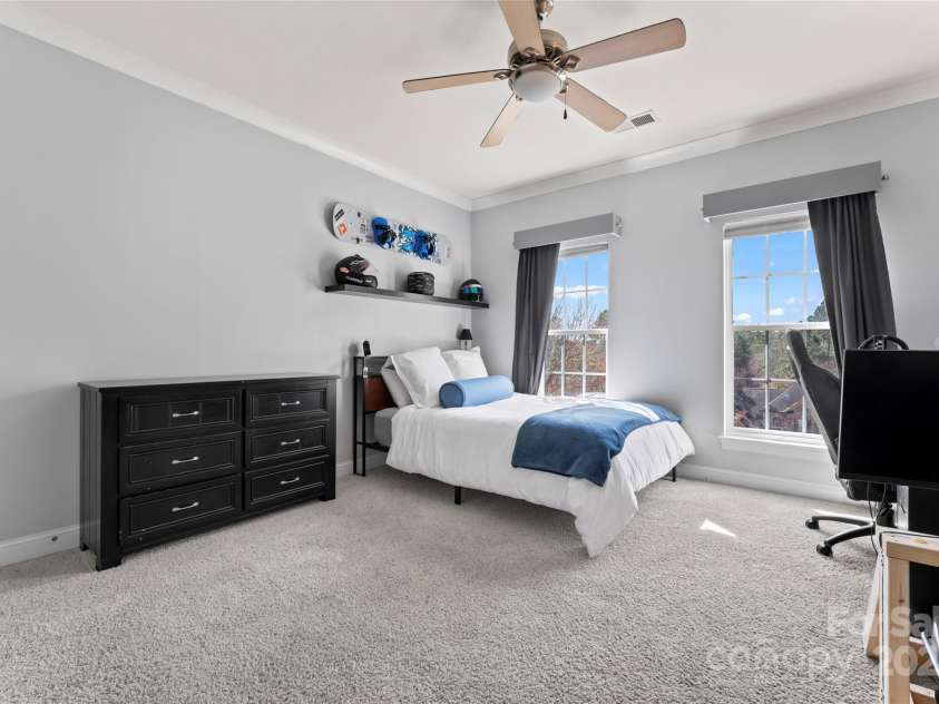 204 Silvercliff Drive, Mount Holly, NC 28120.  MLS# CAR4226383, YatesRealty ID 6166. 