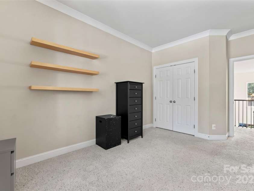 204 Silvercliff Drive, Mount Holly, NC 28120.  MLS# CAR4226383, YatesRealty ID 6166. 