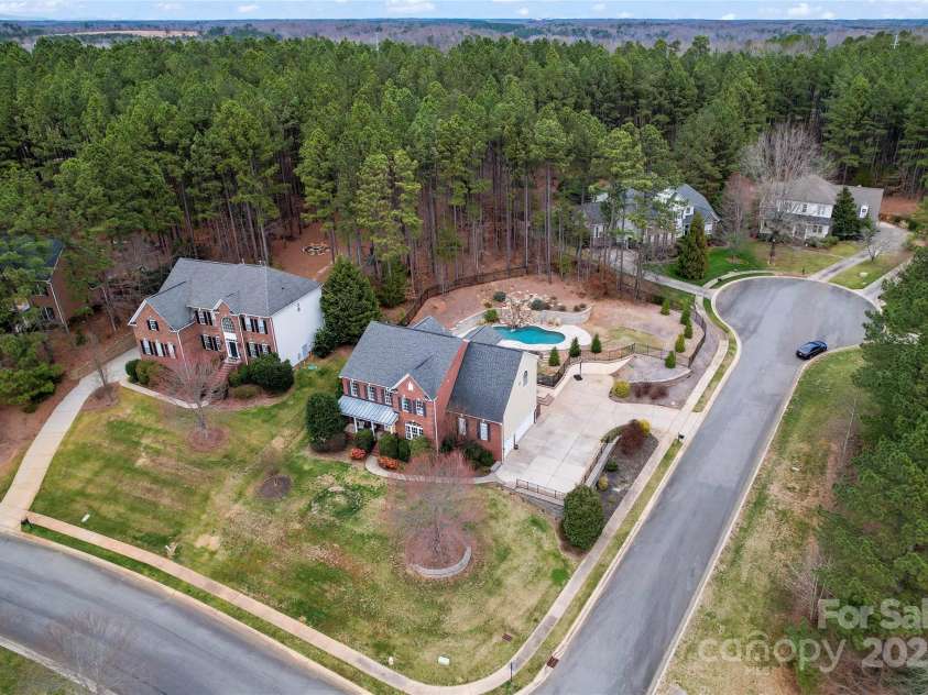 204 Silvercliff Drive, Mount Holly, NC 28120.  MLS# CAR4226383, YatesRealty ID 6166. 