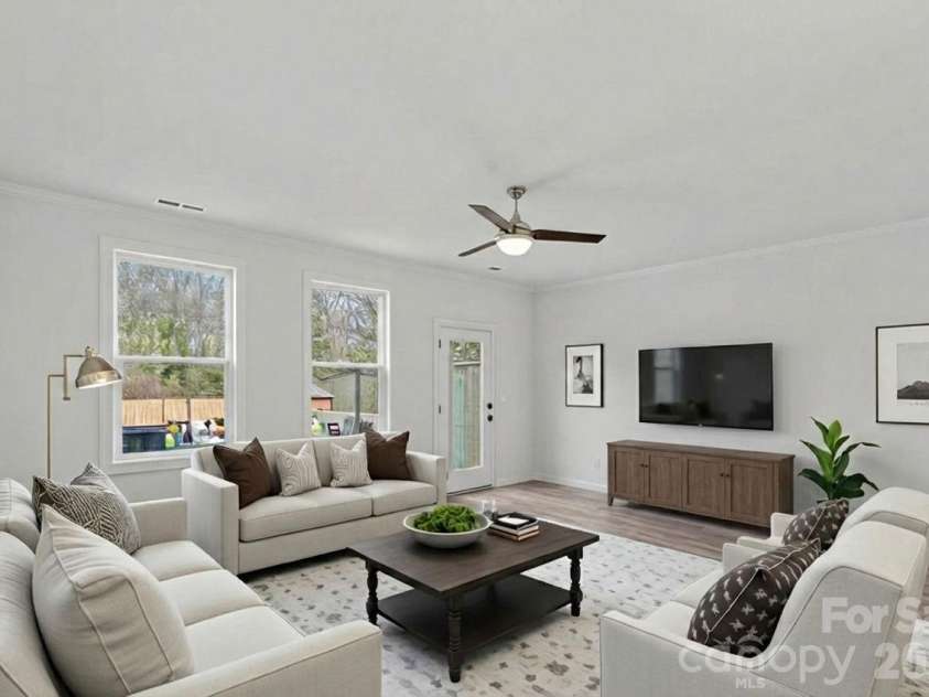 4424 Northaven Drive, Charlotte, NC 28206.  MLS# CAR4341377, YatesRealty ID 6166. 