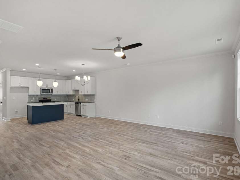 4424 Northaven Drive, Charlotte, NC 28206.  MLS# CAR4341377, YatesRealty ID 6166. 