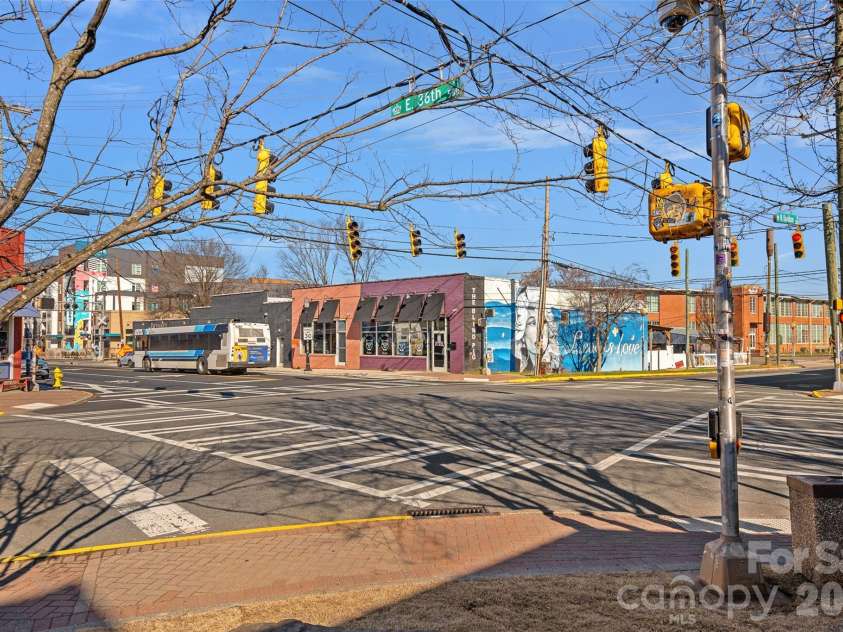 4424 Northaven Drive, Charlotte, NC 28206.  MLS# CAR4341377, YatesRealty ID 6166. 
