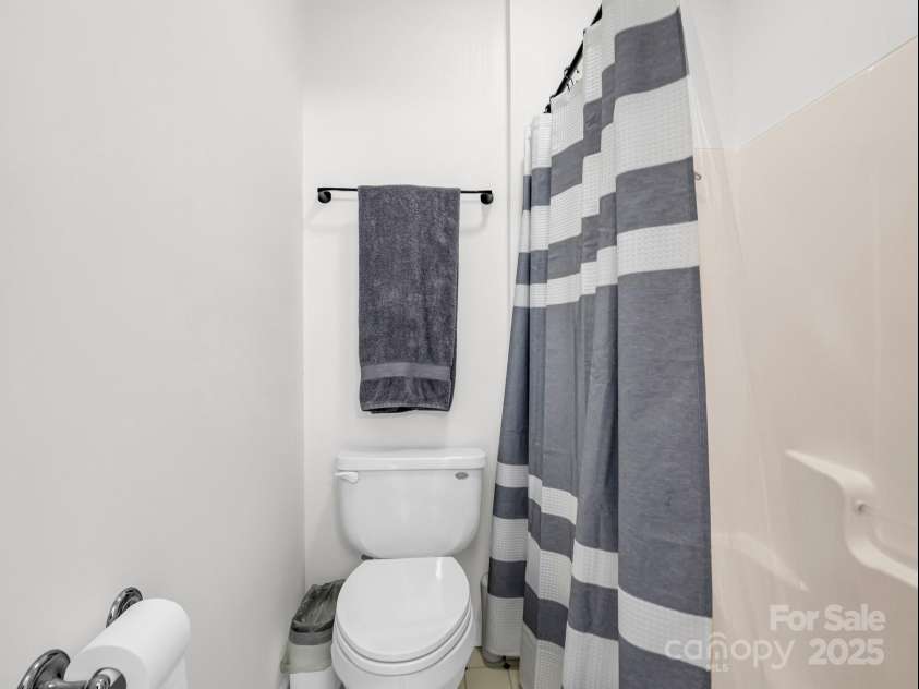 89 Volley Way, Saluda, NC 28773.  MLS# CAR4215259, YatesRealty ID 6167. 