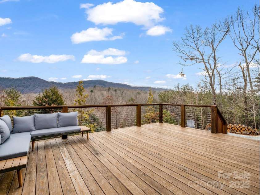 89 Volley Way, Saluda, NC 28773.  MLS# CAR4215259, YatesRealty ID 6167. 