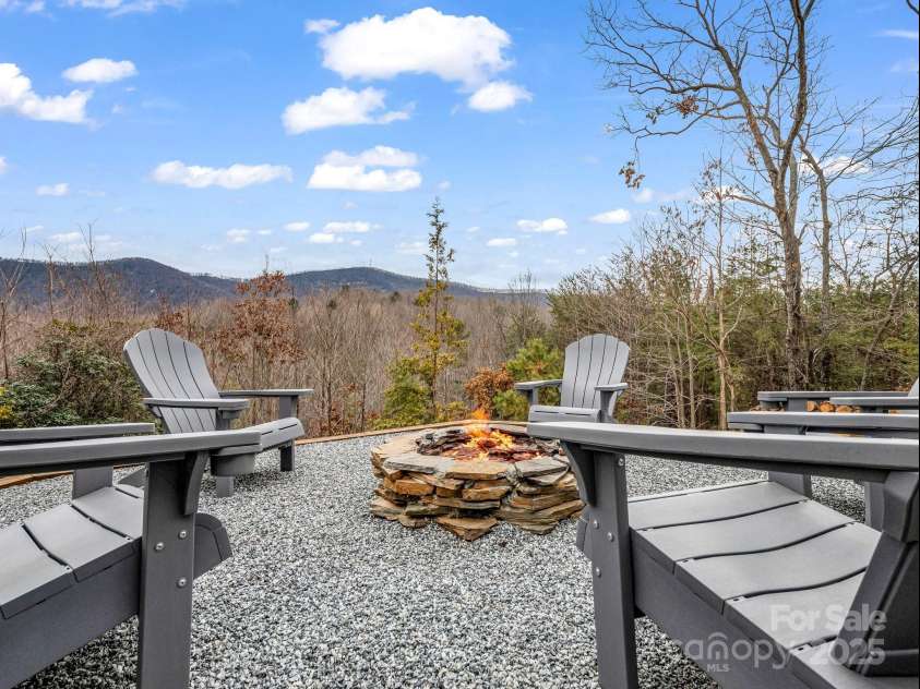 89 Volley Way, Saluda, NC 28773.  MLS# CAR4215259, YatesRealty ID 6167. 