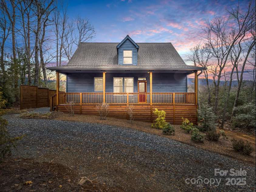 89 Volley Way, Saluda, NC 28773.  MLS# CAR4215259, YatesRealty ID 6167. 