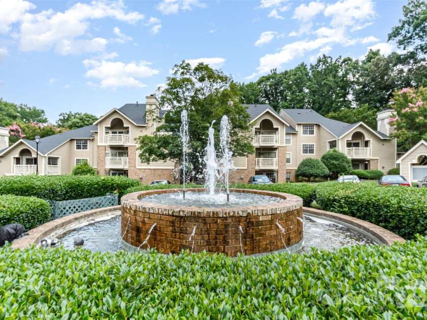 5011 Sharon Road, Charlotte, NC 28210.  MLS# CAR4223677, YatesRealty ID 6168. 