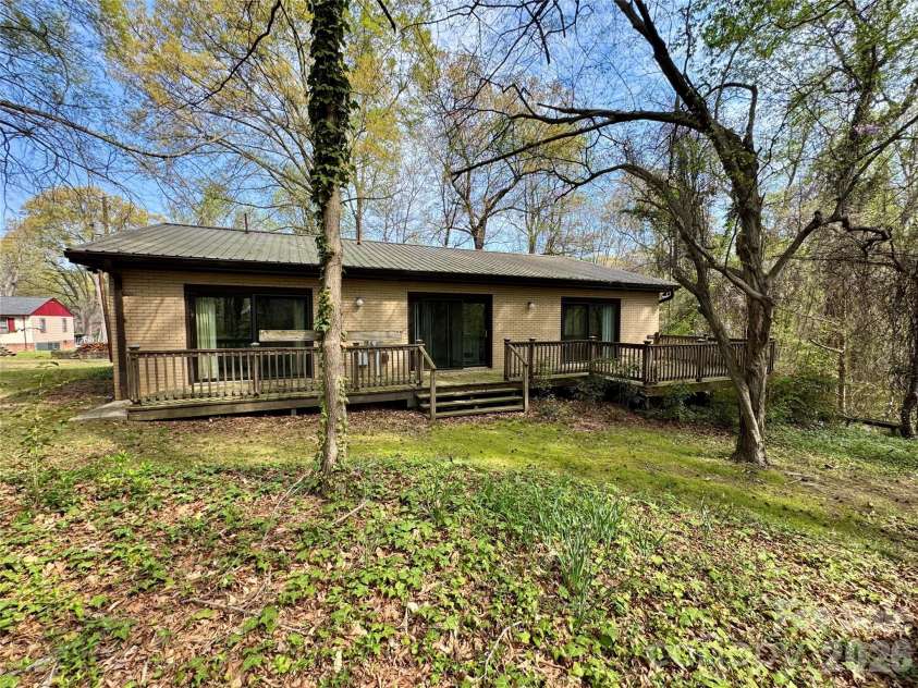 316 Prince Street, Kannapolis, NC 28083.  MLS# CAR4351025, YatesRealty ID 6169. 