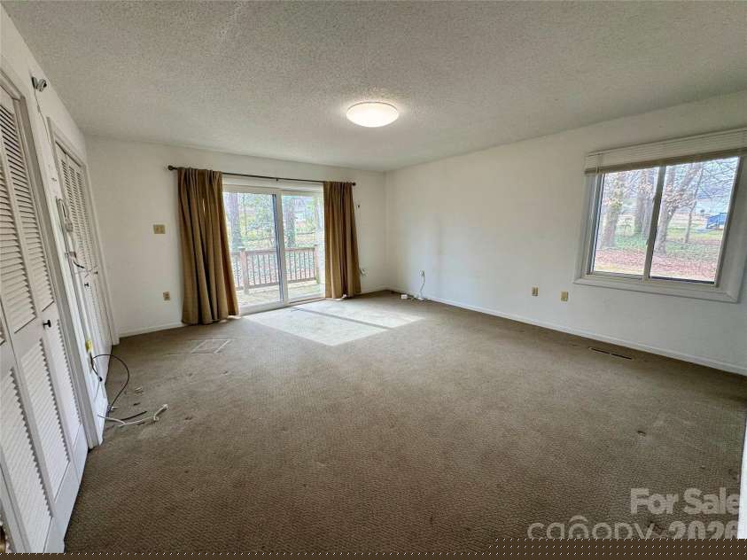 316 Prince Street, Kannapolis, NC 28083.  MLS# CAR4351025, YatesRealty ID 6169. Primary bedroom