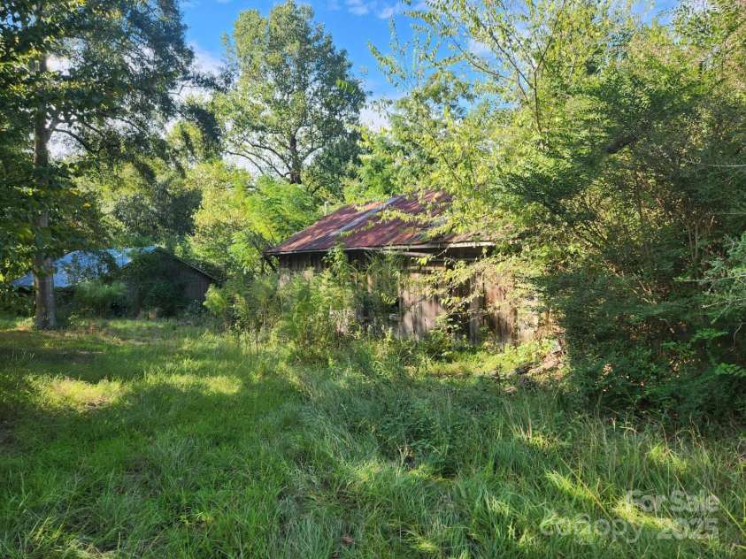 5987 Charlotte Highway, Lancaster, SC 29720.  MLS# CAR4308320, YatesRealty ID 617. 