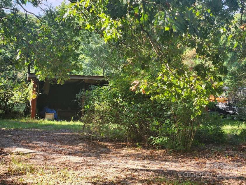 5987 Charlotte Highway, Lancaster, SC 29720.  MLS# CAR4308320, YatesRealty ID 617. 