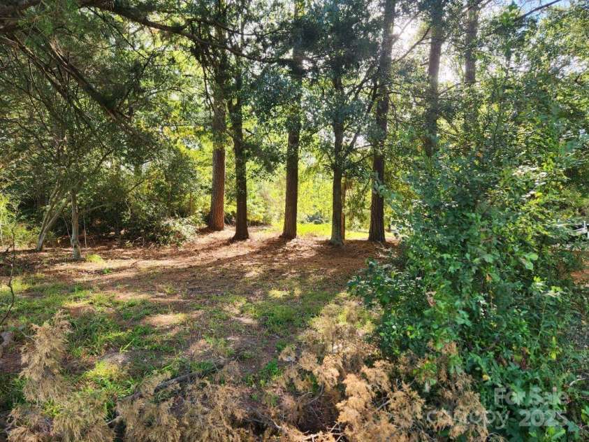 5987 Charlotte Highway, Lancaster, SC 29720.  MLS# CAR4308320, YatesRealty ID 617. 