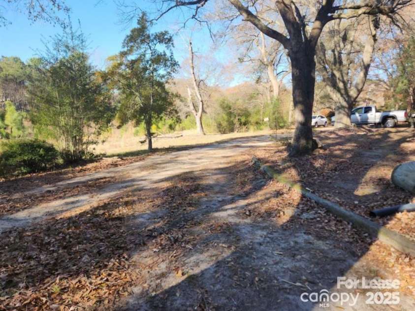 5987 Charlotte Highway, Lancaster, SC 29720.  MLS# CAR4308320, YatesRealty ID 617. 