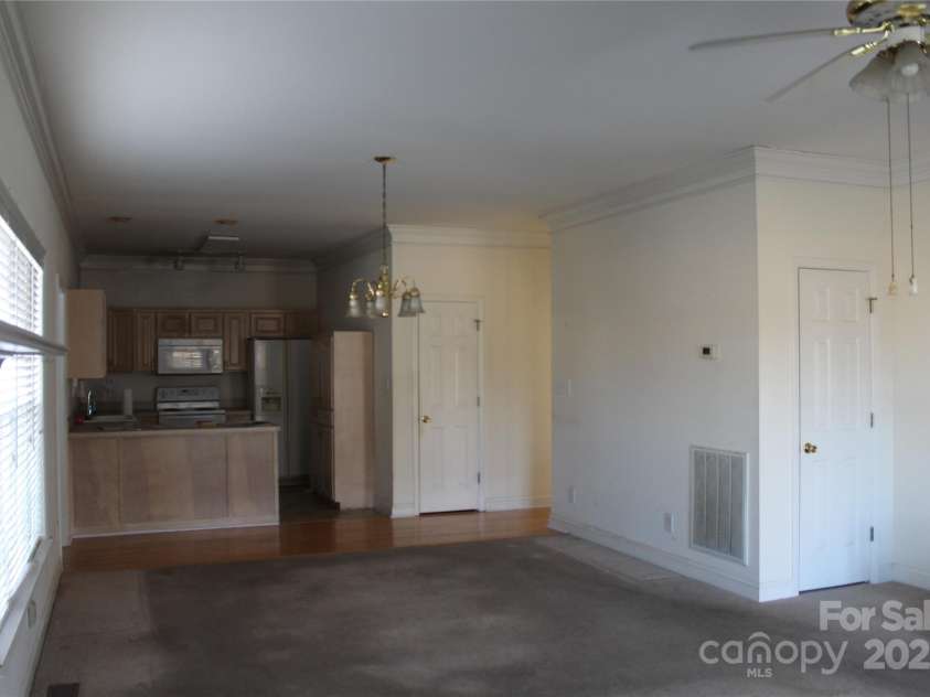 843 Fairway Drive, Kannapolis, NC 28081.  MLS# CAR4217798, YatesRealty ID 617. 