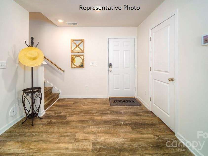1410 Mammoth Road, Hickory, NC 28602.  MLS# CAR4331811, YatesRealty ID 6170. 