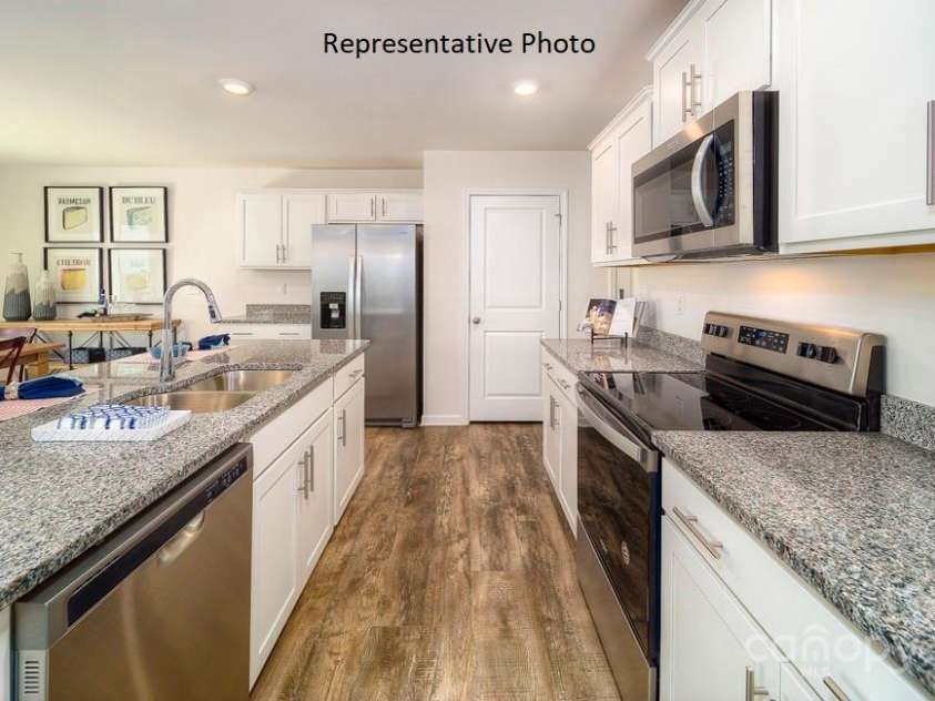 1410 Mammoth Road, Hickory, NC 28602.  MLS# CAR4331811, YatesRealty ID 6170. 