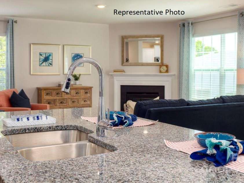 1410 Mammoth Road, Hickory, NC 28602.  MLS# CAR4331811, YatesRealty ID 6170. 