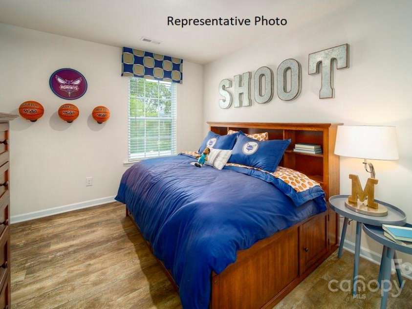 1410 Mammoth Road, Hickory, NC 28602.  MLS# CAR4331811, YatesRealty ID 6170. 