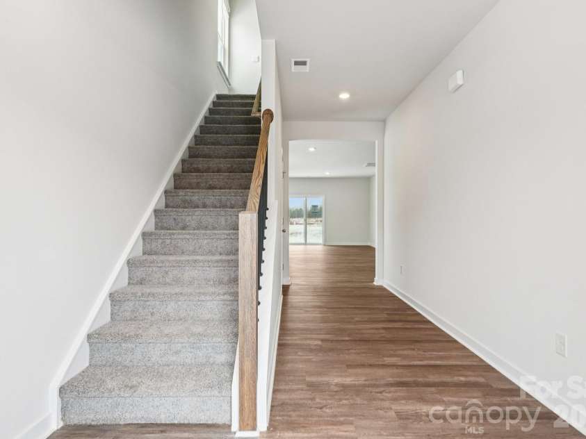 1447 Mammoth Road, Hickory, NC 28602.  MLS# CAR4350148, YatesRealty ID 6171. 
