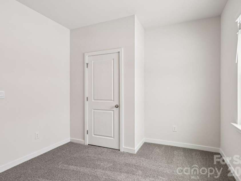 1447 Mammoth Road, Hickory, NC 28602.  MLS# CAR4350148, YatesRealty ID 6171. 