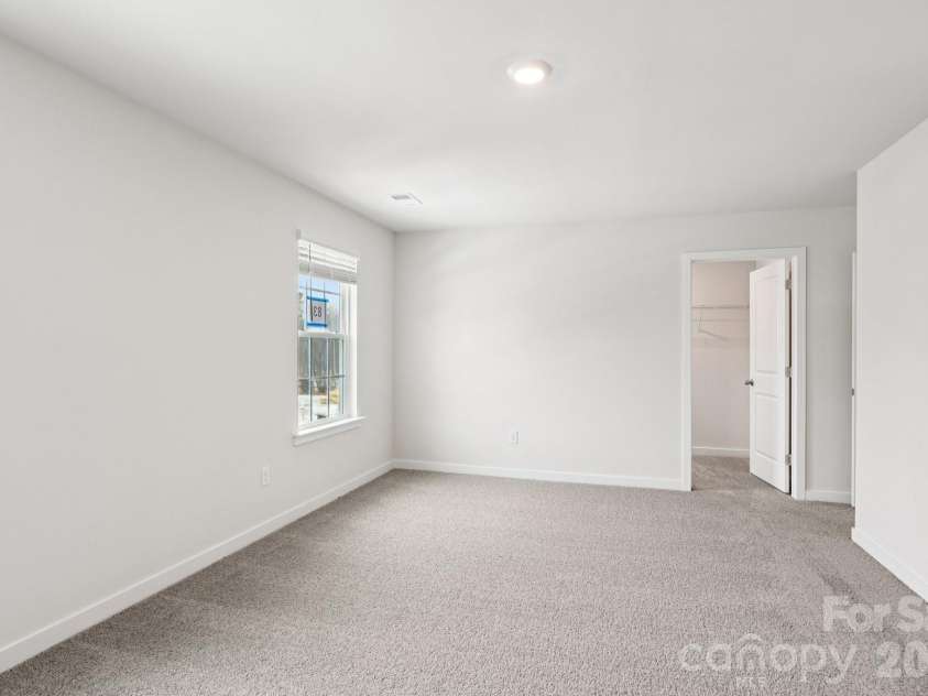 1447 Mammoth Road, Hickory, NC 28602.  MLS# CAR4350148, YatesRealty ID 6171. 