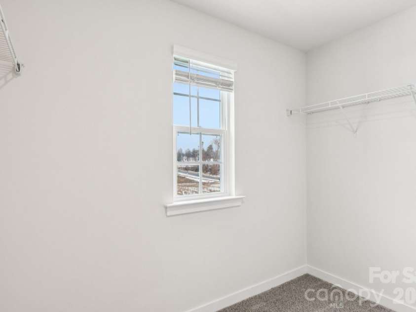 1447 Mammoth Road, Hickory, NC 28602.  MLS# CAR4350148, YatesRealty ID 6171. 