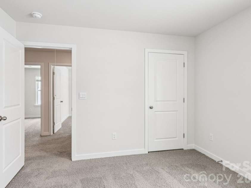 1447 Mammoth Road, Hickory, NC 28602.  MLS# CAR4350148, YatesRealty ID 6171. 