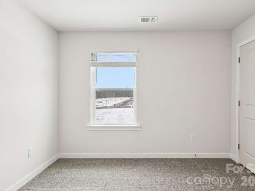 1447 Mammoth Road, Hickory, NC 28602.  MLS# CAR4350148, YatesRealty ID 6171. 