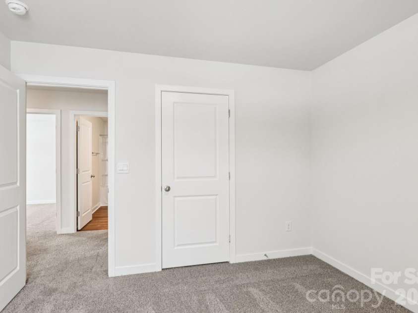 1447 Mammoth Road, Hickory, NC 28602.  MLS# CAR4350148, YatesRealty ID 6171. 