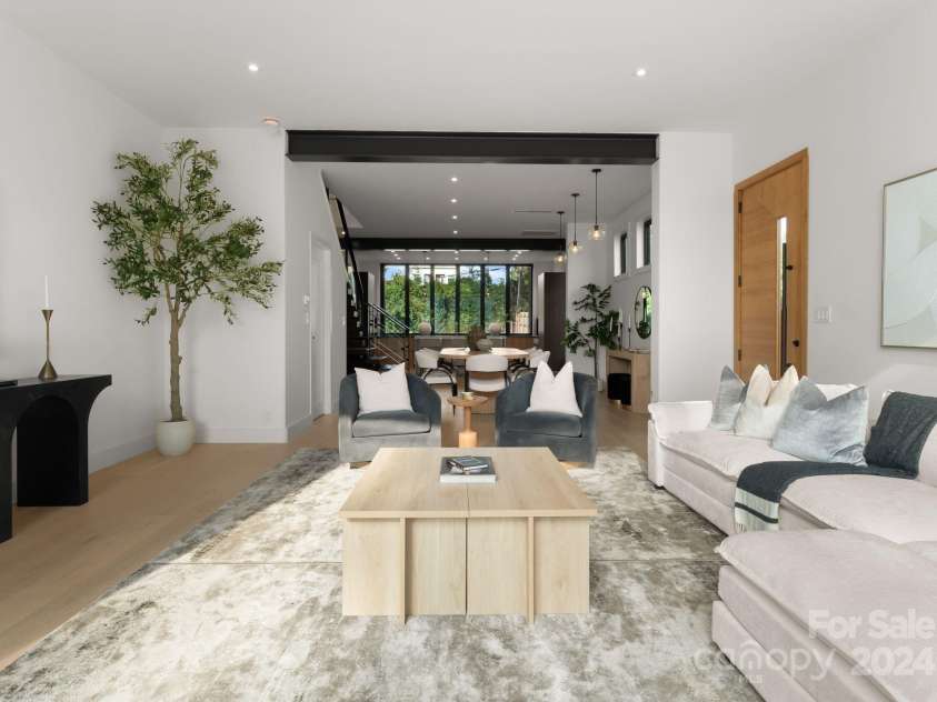 237 Marsh Road, Charlotte, NC 28209.  MLS# CAR4184328, YatesRealty ID 6171. 