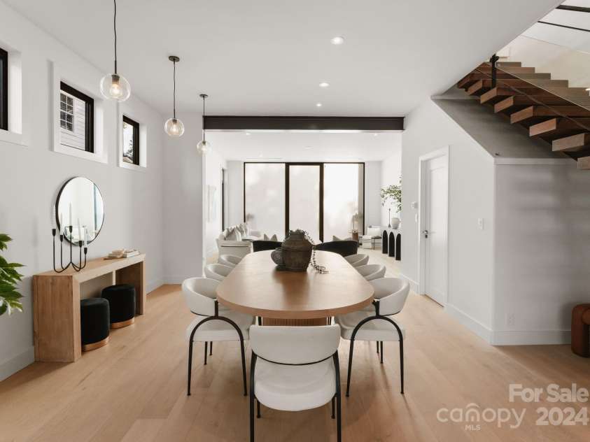 237 Marsh Road, Charlotte, NC 28209.  MLS# CAR4184328, YatesRealty ID 6171. 