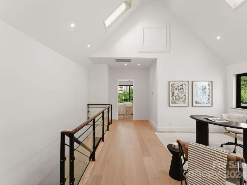 237 Marsh Road, Charlotte, NC 28209.  MLS# CAR4184328, YatesRealty ID 6171. 