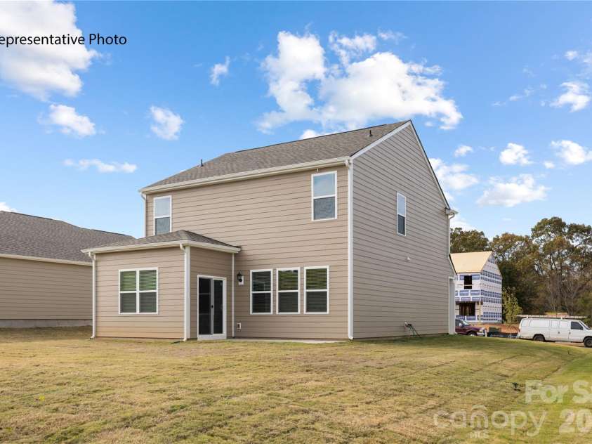 1406 Mammoth Road, Hickory, NC 28602.  MLS# CAR4350155, YatesRealty ID 6172. 