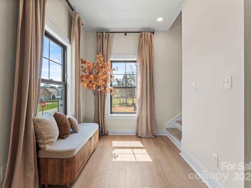 706 Falling Oak Alley, Huntersville, NC 28078.  MLS# CAR4247389, YatesRealty ID 6173. 