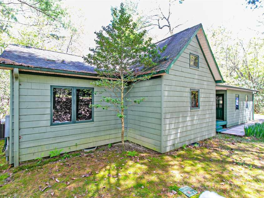 1640 Eagle Lake Drive, Brevard, NC 28712.  MLS# CAR4133745, YatesRealty ID 6174. 