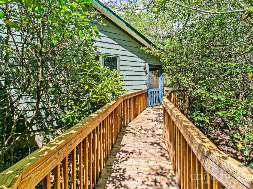 1640 Eagle Lake Drive, Brevard, NC 28712.  MLS# CAR4133745, YatesRealty ID 6174. 