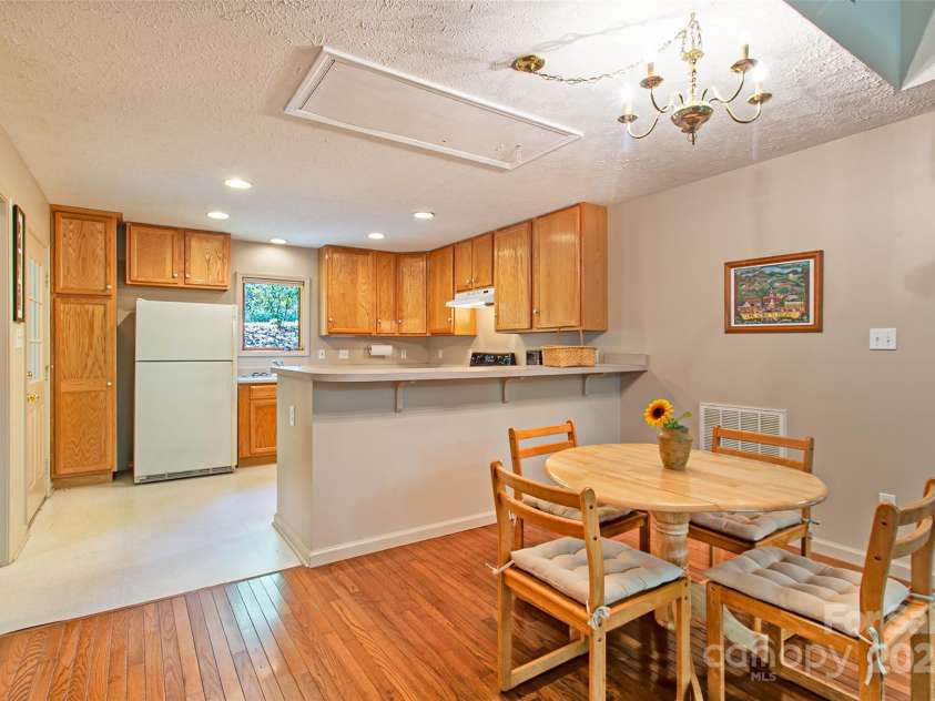 1640 Eagle Lake Drive, Brevard, NC 28712.  MLS# CAR4133745, YatesRealty ID 6174. 