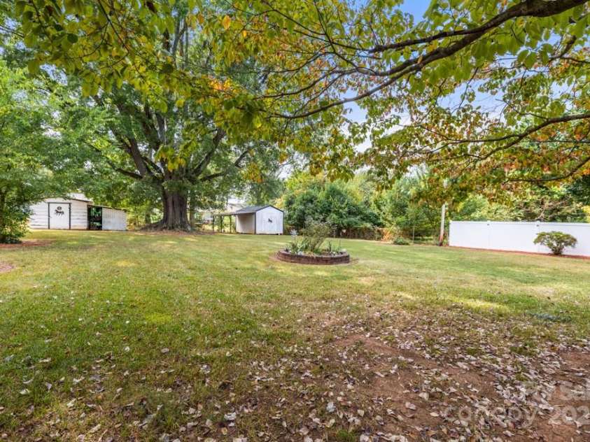 873 Kentwood Drive, Rock Hill, SC 29730.  MLS# CAR4307064, YatesRealty ID 6174. 