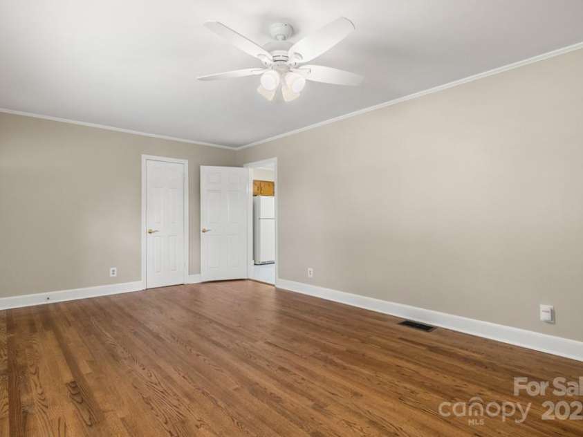 873 Kentwood Drive, Rock Hill, SC 29730.  MLS# CAR4307064, YatesRealty ID 6174. 