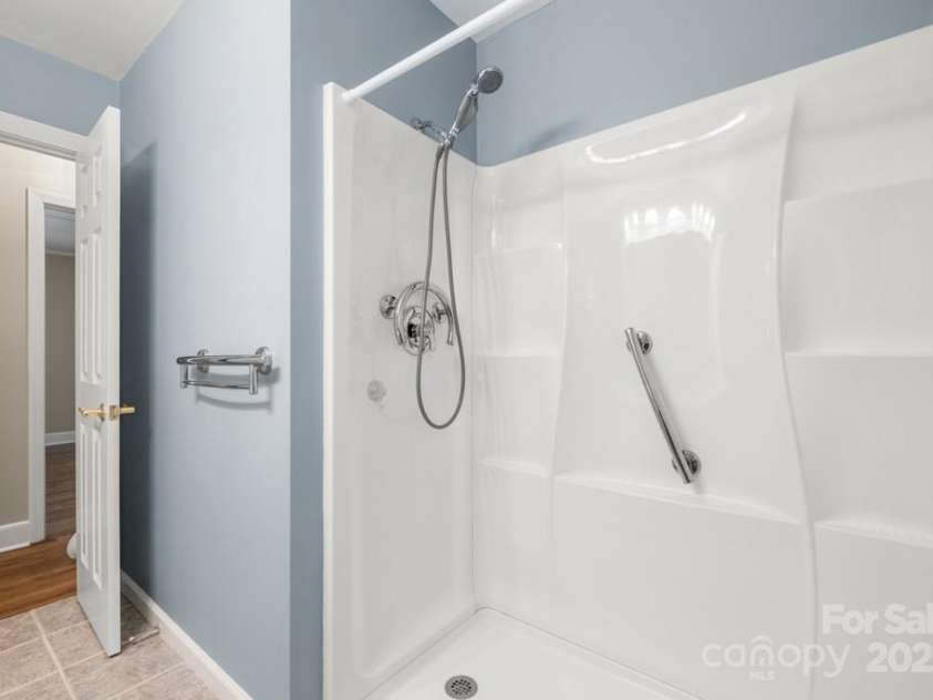 873 Kentwood Drive, Rock Hill, SC 29730.  MLS# CAR4307064, YatesRealty ID 6174. 