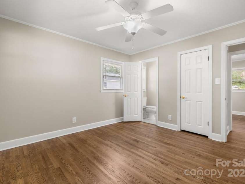 873 Kentwood Drive, Rock Hill, SC 29730.  MLS# CAR4307064, YatesRealty ID 6174. 