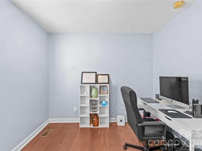 406 Calhoun Street, Fort Mill, SC 29715.  MLS# CAR4338595, YatesRealty ID 6175. 