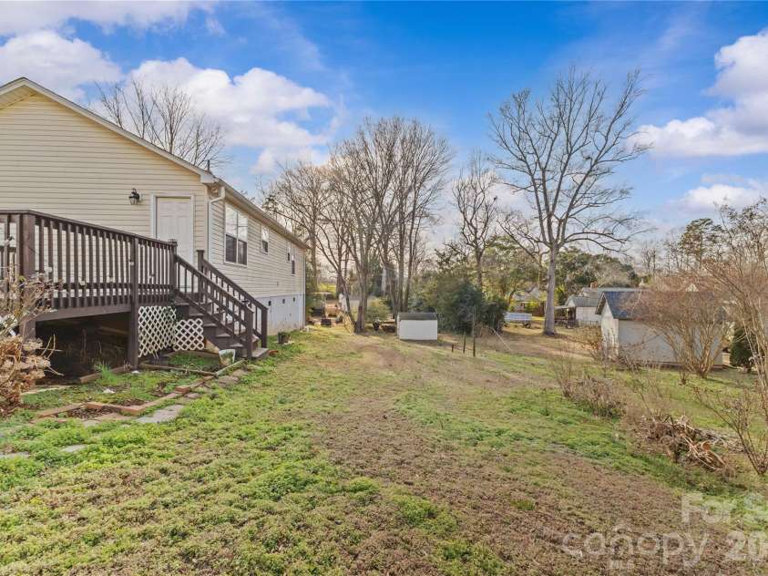 406 Calhoun Street, Fort Mill, SC 29715.  MLS# CAR4338595, YatesRealty ID 6175. 