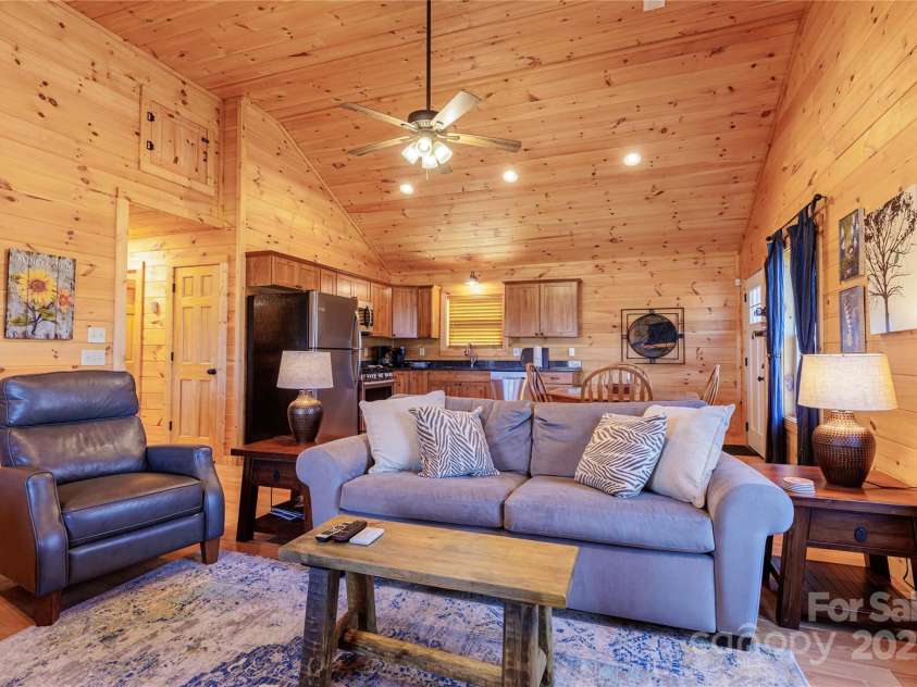 261 Holley Mountain Top Road, Whittier, NC 28789.  MLS# CAR4234273, YatesRealty ID 6176. 