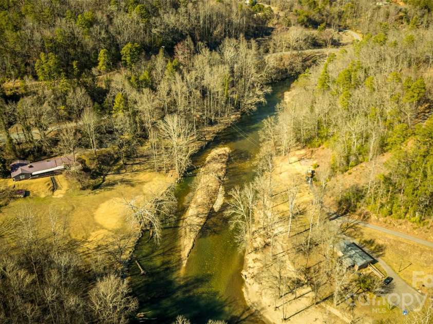 261 Holley Mountain Top Road, Whittier, NC 28789.  MLS# CAR4234273, YatesRealty ID 6176. 