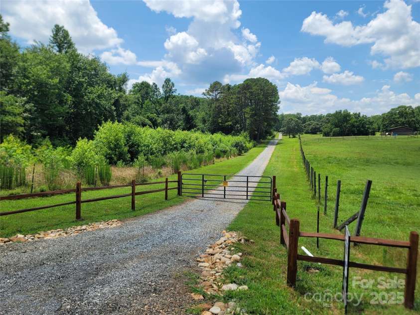 660 Scoggins Road, Rutherfordton, NC 28139.  MLS# CAR4221300, YatesRealty ID 6178. 